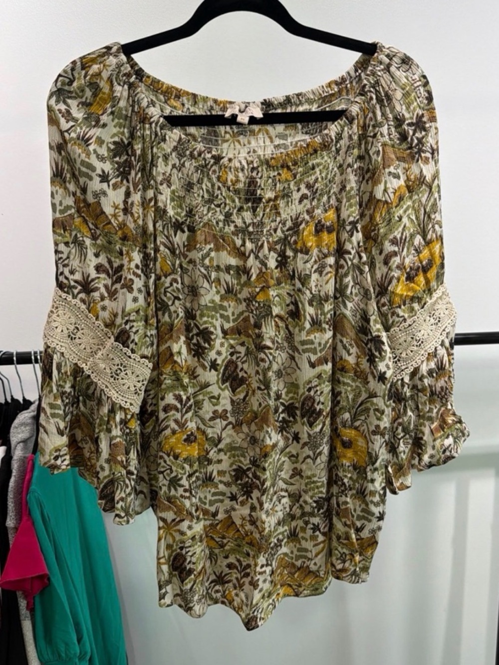 Stitch by Chenault - Women’s Top - Like new